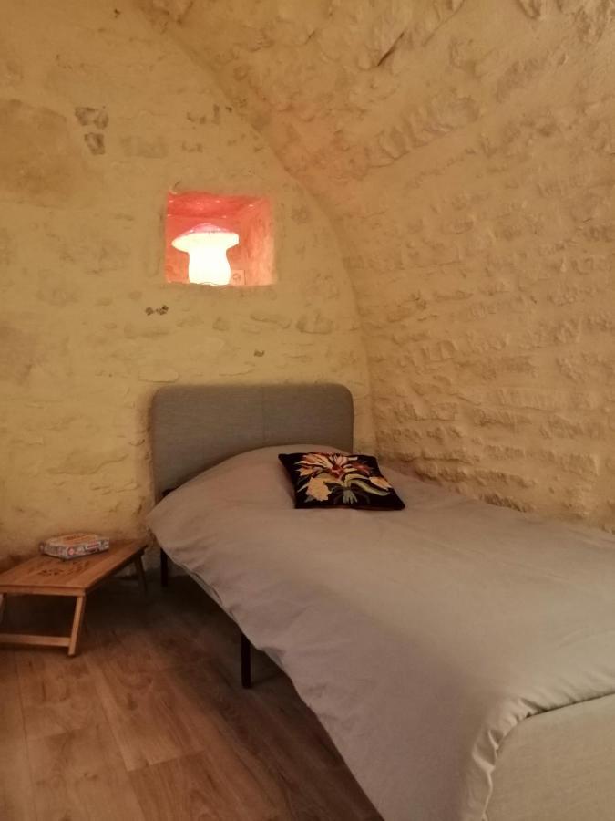 Le Refuge De La Sallee Gençay Eksteriør bilde