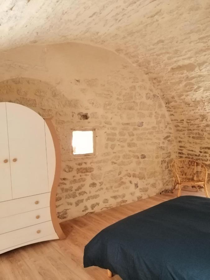 Le Refuge De La Sallee Gençay Eksteriør bilde