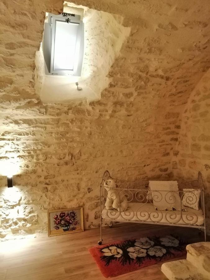Le Refuge De La Sallee Gençay Eksteriør bilde